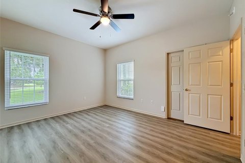 Condo in Winter Haven, Florida, 2 bedrooms № 2237774 - photo 25