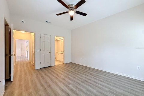 Condo in Winter Haven, Florida, 2 bedrooms № 2237774 - photo 23