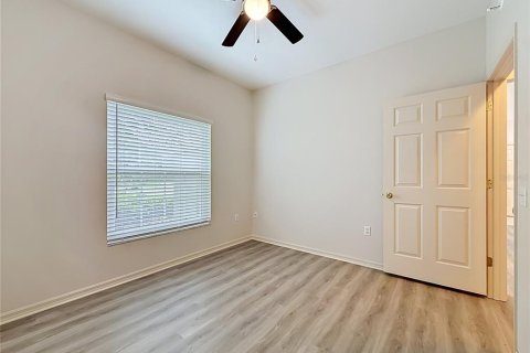 Condo in Winter Haven, Florida, 2 bedrooms № 2237774 - photo 16