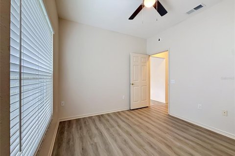 Condo in Winter Haven, Florida, 2 bedrooms № 2237774 - photo 17