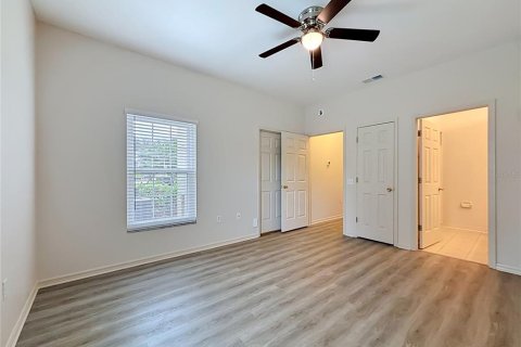 Condo in Winter Haven, Florida, 2 bedrooms № 2237774 - photo 24