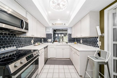 Villa ou maison à vendre à Sarasota, Floride: 3 chambres, 191.84 m2 № 2428639 - photo 23