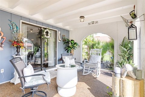 Villa ou maison à vendre à Sarasota, Floride: 3 chambres, 191.84 m2 № 2428639 - photo 11