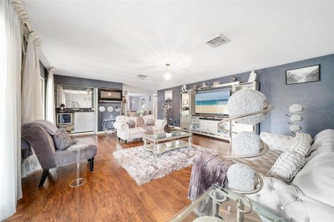 Villa ou maison à vendre à Sarasota, Floride: 3 chambres, 191.84 m2 № 2428639 - photo 17