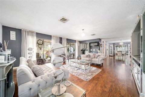 Villa ou maison à vendre à Sarasota, Floride: 3 chambres, 191.84 m2 № 2428639 - photo 18