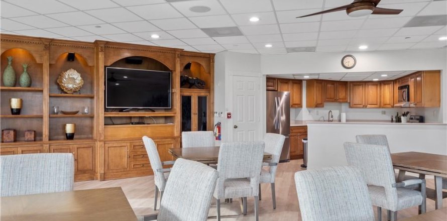 Condo in Jensen Beach, Florida, 1 bedroom  № 1076865