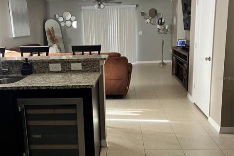 Villa ou maison à vendre à Kissimmee, Floride: 4 chambres, 173.63 m2 № 2099601 - photo 6