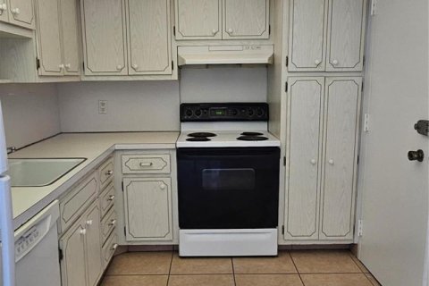 Condo in Hallandale Beach, Florida, 1 bedroom  № 2081621 - photo 18