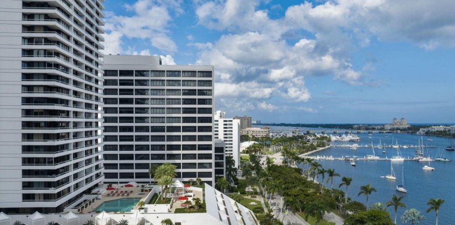 Condo in West Palm Beach, Florida, 2 bedrooms  № 932626