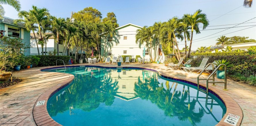 Condominio en Wilton Manors, Florida, 2 dormitorios № 810569