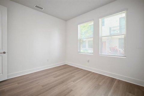 Adosado en venta en Tampa, Florida, 3 dormitorios, 180.32 m2 № 1795218 - foto 12