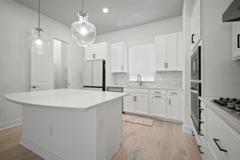 Adosado en venta en Tampa, Florida, 3 dormitorios, 180.32 m2 № 1795218 - foto 9