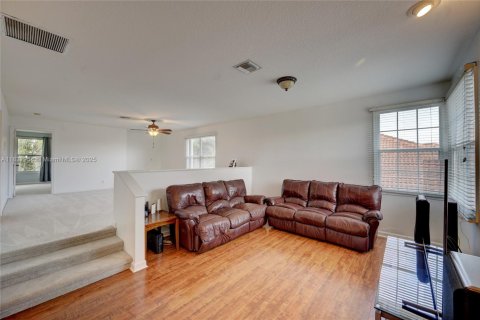 House in Boynton Beach, Florida 5 bedrooms, 307.88 sq.m. № 1828247 - photo 16