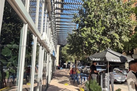 Condo in Miami, Florida, 1 bedroom  № 2032360 - photo 20