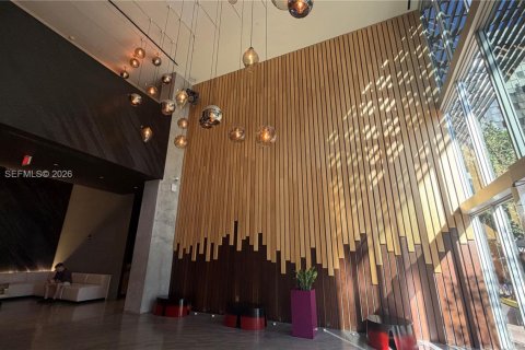 Condo in Miami, Florida, 1 bedroom  № 2032360 - photo 17