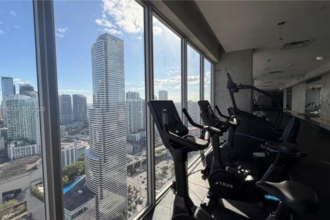 Condo in Miami, Florida, 1 bedroom  № 2032360 - photo 15