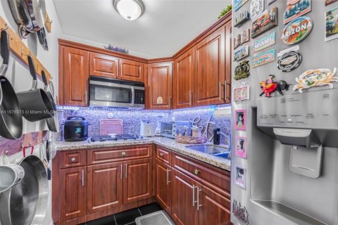Condominio en venta en Miami, Florida, 2 dormitorios, 74.14 m2 № 1695384 - foto 9
