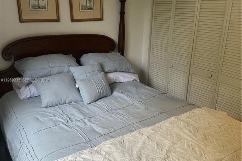 Condominio en Miami, Florida, 1 dormitorio  № 2057733