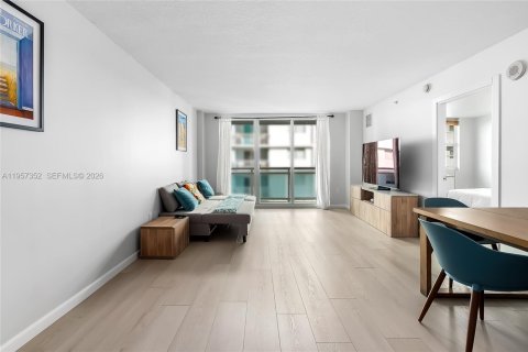 Снять в аренду кондоминиум в Майами-Бич, Флорида 1 спальня, 75.07м2, № 2017731 - фото 4