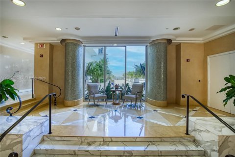 Снять в аренду кондоминиум в Майами-Бич, Флорида 1 спальня, 75.07м2, № 2017731 - фото 23