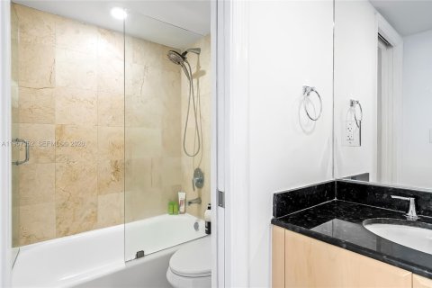 Снять в аренду кондоминиум в Майами-Бич, Флорида 1 спальня, 75.07м2, № 2017731 - фото 15