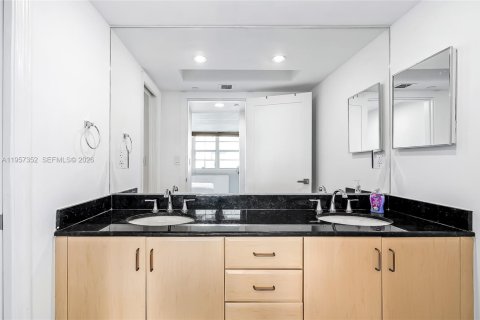 Снять в аренду кондоминиум в Майами-Бич, Флорида 1 спальня, 75.07м2, № 2017731 - фото 14