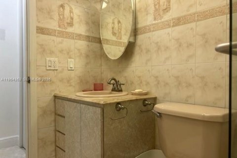 Copropriété à louer à North Miami Beach, Floride: 1 chambre, 63.55 m2 № 2153327 - photo 22