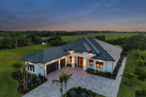 Casa en Vero Beach, Florida 4 dormitorios, 334.17 m2 № 2301412