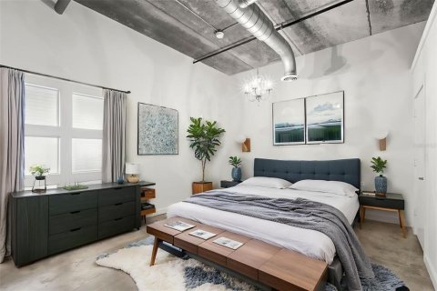 Condo in Saint Petersburg, Florida, 1 bedroom  № 1650942 - photo 30