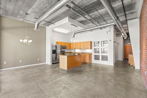 Condo in Saint Petersburg, Florida, 1 bedroom  № 1650942 - photo 14