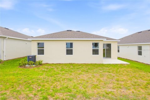 House in Okahumpka, Florida 4 bedrooms, 150.97 sq.m. № 2236381 - photo 27
