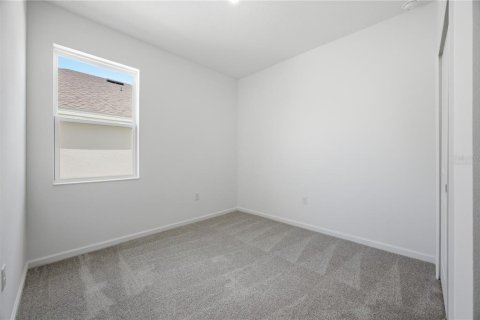 House in Okahumpka, Florida 4 bedrooms, 150.97 sq.m. № 2236381 - photo 16