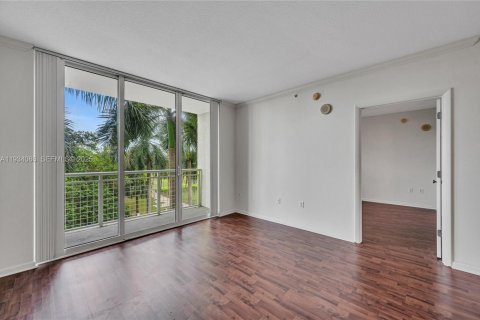Condo in Miami, Florida, 2 bedrooms № 1994013 - photo 5