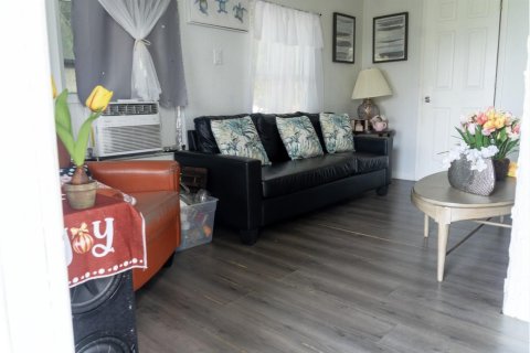 Купить коммерческую недвижимость в Уэст-Палм-Бич, Флорида 152.73м2, № 2084022 - фото 24