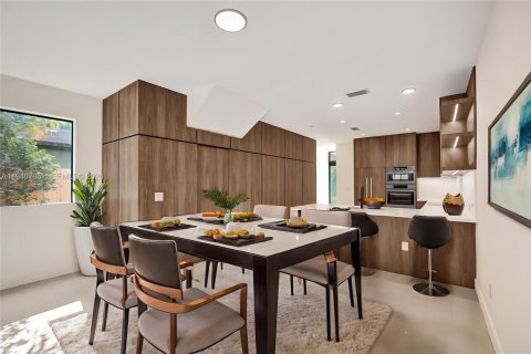 Adosado en venta en Miami, Florida, 3 dormitorios, 205.78 m2 № 2000419 - foto 2