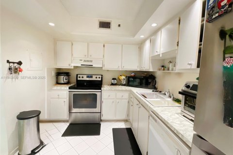 Condominio en venta en Hollywood, Florida, 2 dormitorios, 102.19 m2 № 2000490 - foto 8