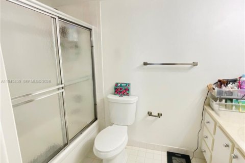 Condominio en venta en Hollywood, Florida, 2 dormitorios, 102.19 m2 № 2000490 - foto 13