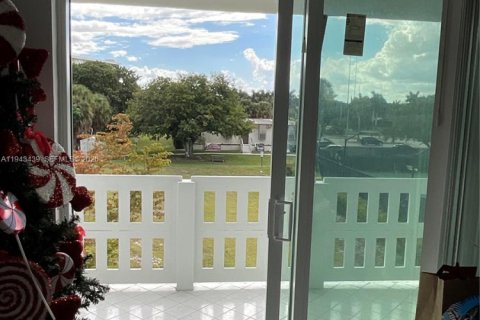 Condominio en venta en Hollywood, Florida, 2 dormitorios, 102.19 m2 № 2000490 - foto 21