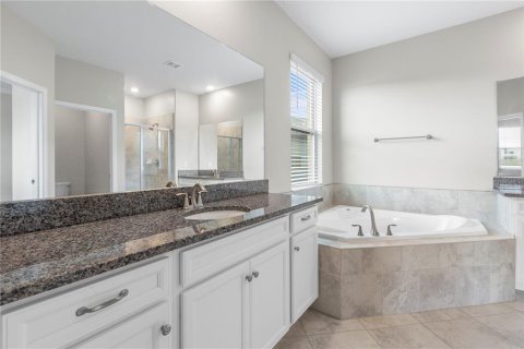 Casa en venta en Land O' Lakes, Florida, 5 dormitorios, 350.89 m2 № 1876261 - foto 28