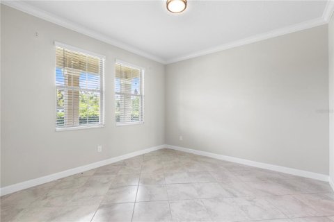 Casa en venta en Land O' Lakes, Florida, 5 dormitorios, 350.89 m2 № 1876261 - foto 3