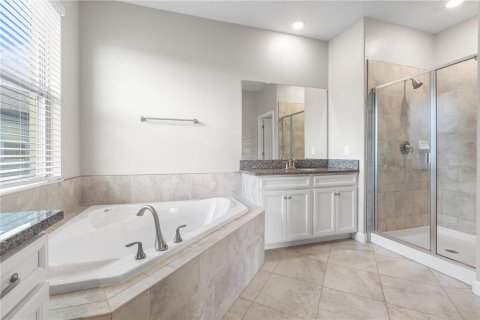 Casa en venta en Land O' Lakes, Florida, 5 dormitorios, 350.89 m2 № 1876261 - foto 29