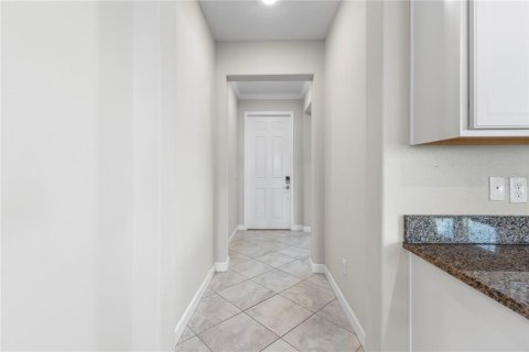 Casa en venta en Land O' Lakes, Florida, 5 dormitorios, 350.89 m2 № 1876261 - foto 14