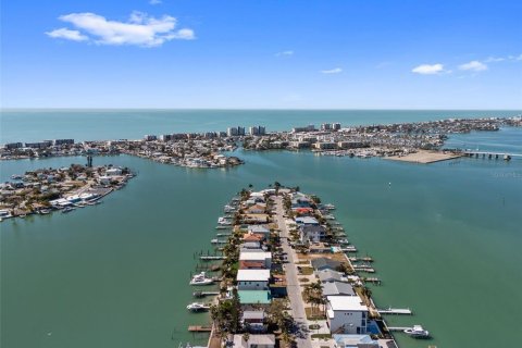 Terreno en venta en Madeira Beach, Florida № 2108642 - foto 7