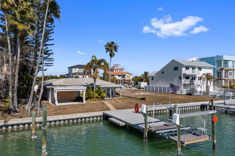 Terreno en venta en Madeira Beach, Florida № 2108642 - foto 23