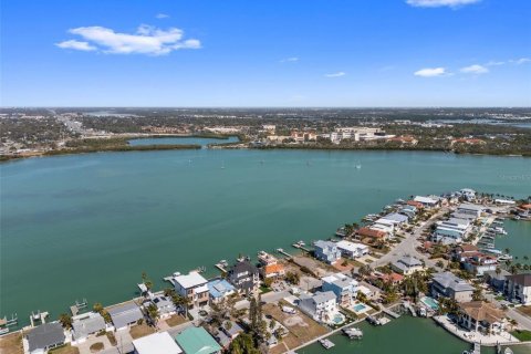 Terreno en venta en Madeira Beach, Florida № 2108642 - foto 5