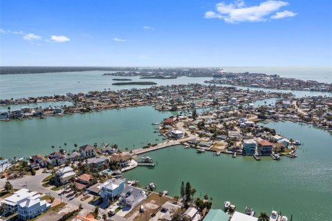 Terreno en venta en Madeira Beach, Florida № 2108642 - foto 3