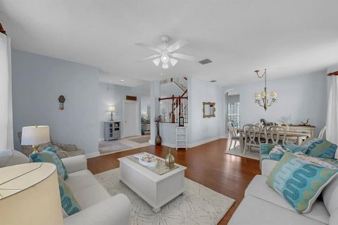 Casa en venta en Trinity, Florida, 5 dormitorios, 329.15 m2 № 1919033 - foto 7