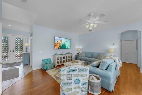 Casa en venta en Trinity, Florida, 5 dormitorios, 329.15 m2 № 1919033 - foto 25