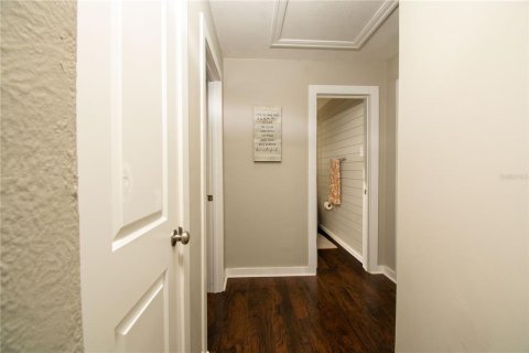 House in Saint Petersburg, Florida 3 bedrooms, 125.33 sq.m. № 1624779 - photo 6