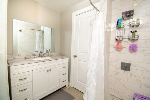 House in Saint Petersburg, Florida 3 bedrooms, 125.33 sq.m. № 1624779 - photo 23